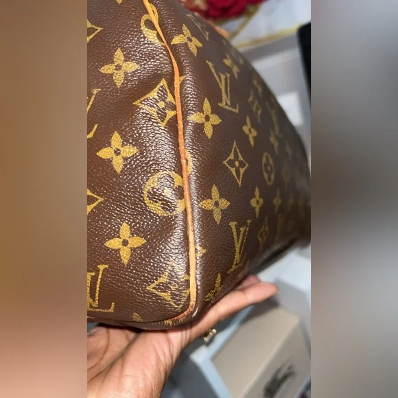 Louis Vuitton Speedy 30 Monogram Canvas - Picture 5 of 16